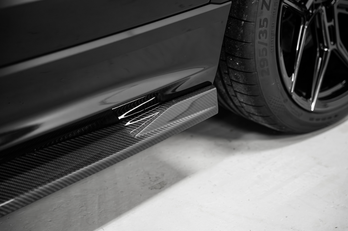Audi RSQ8 Carbon Side Skirts – CT Design