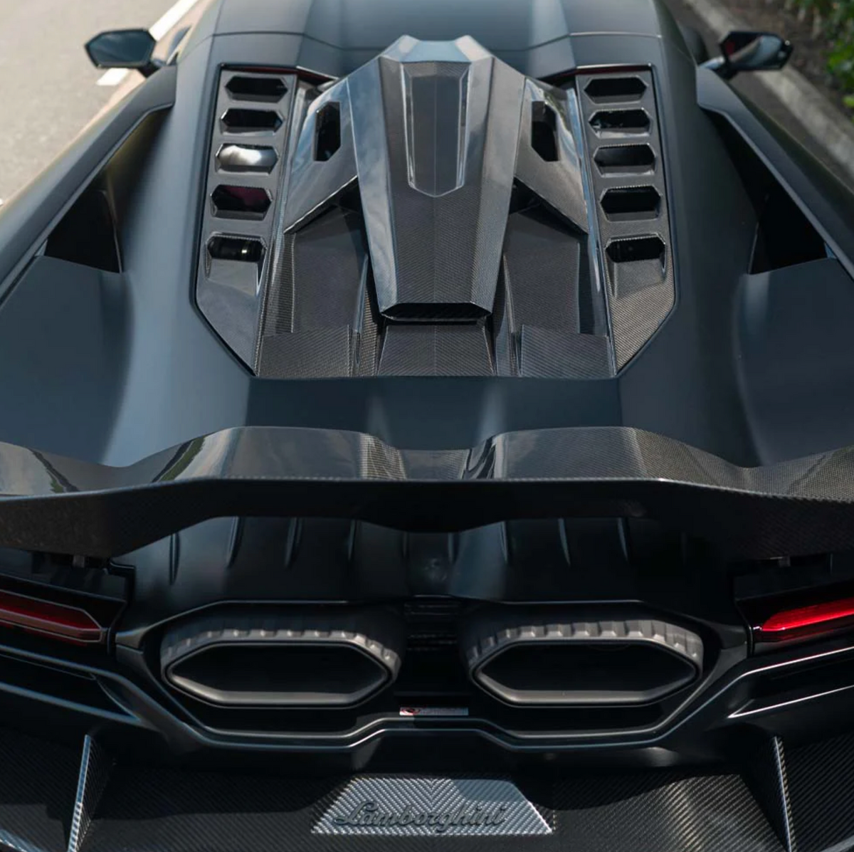 Lamborghini Revuelto Carbon Engine Cover & Roof Scoop – CT Design