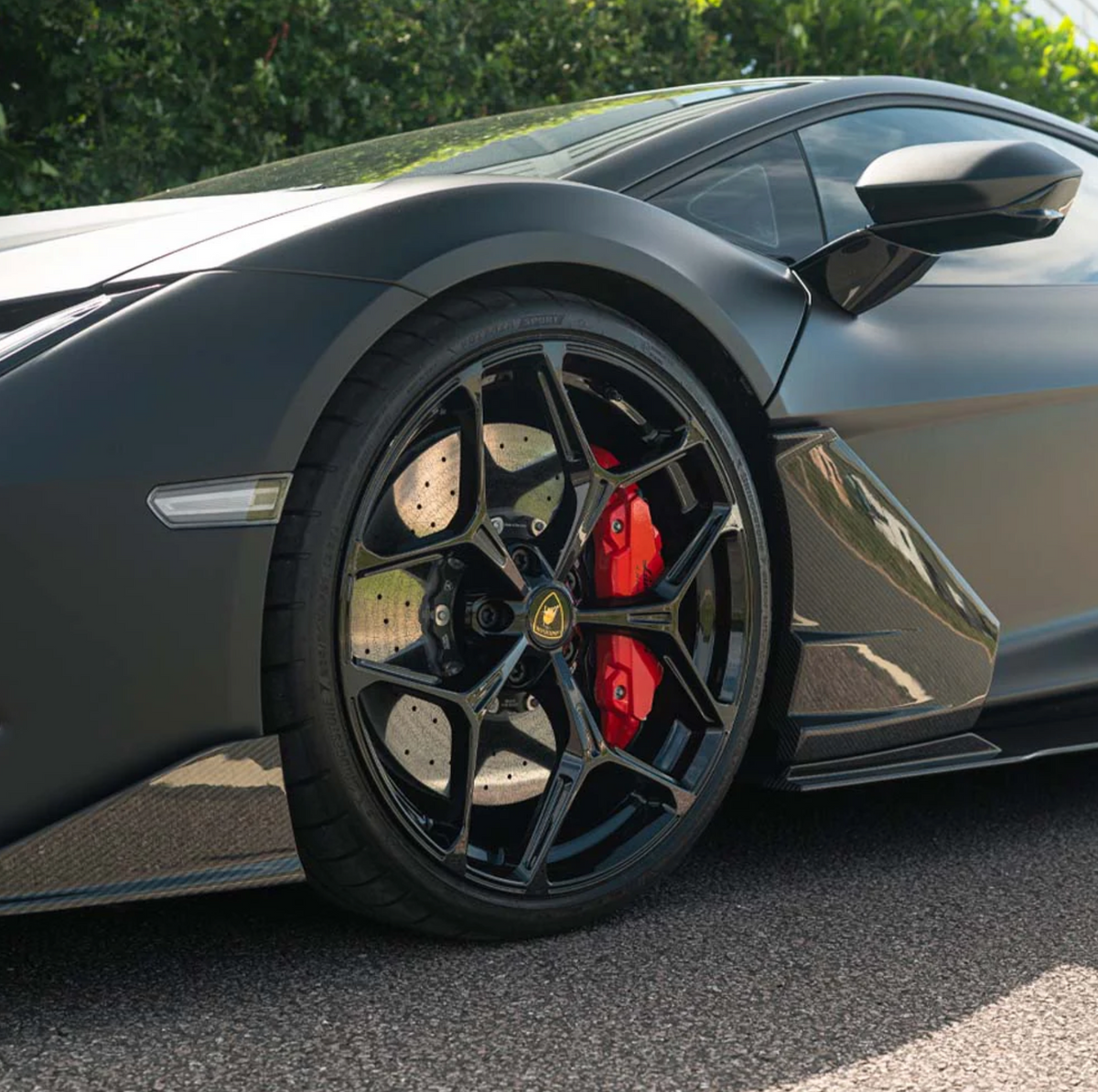 Lamborghini Revuelto Full Carbon Kit – CT Design