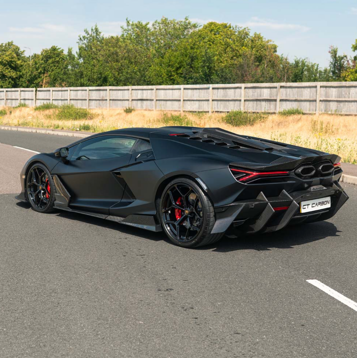 Lamborghini Revuelto Carbon Rear Diffuser – CT Design