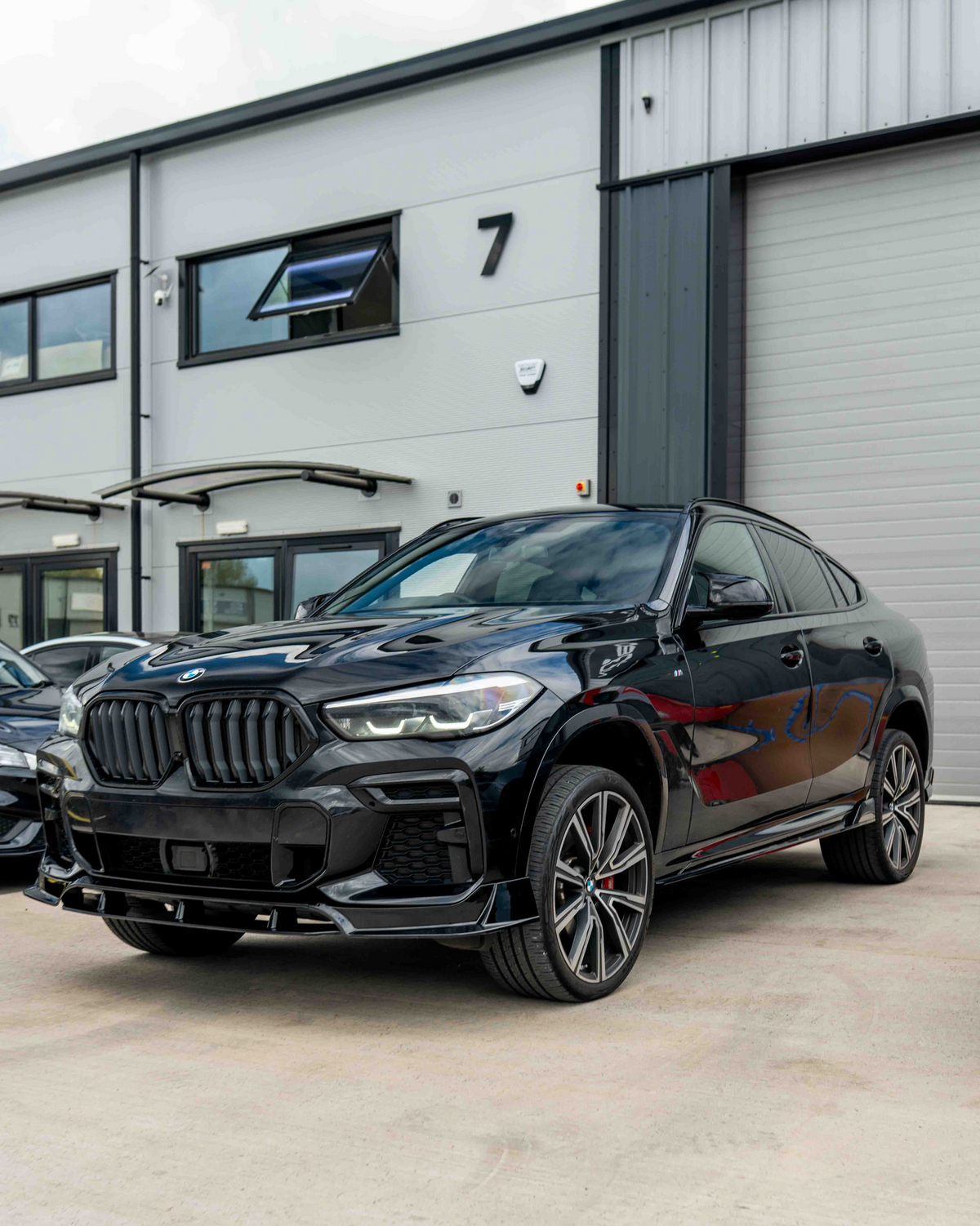 BMW X6 G06 Pre-Facelift Gloss Black Kit – CT Design | DTC Certificate