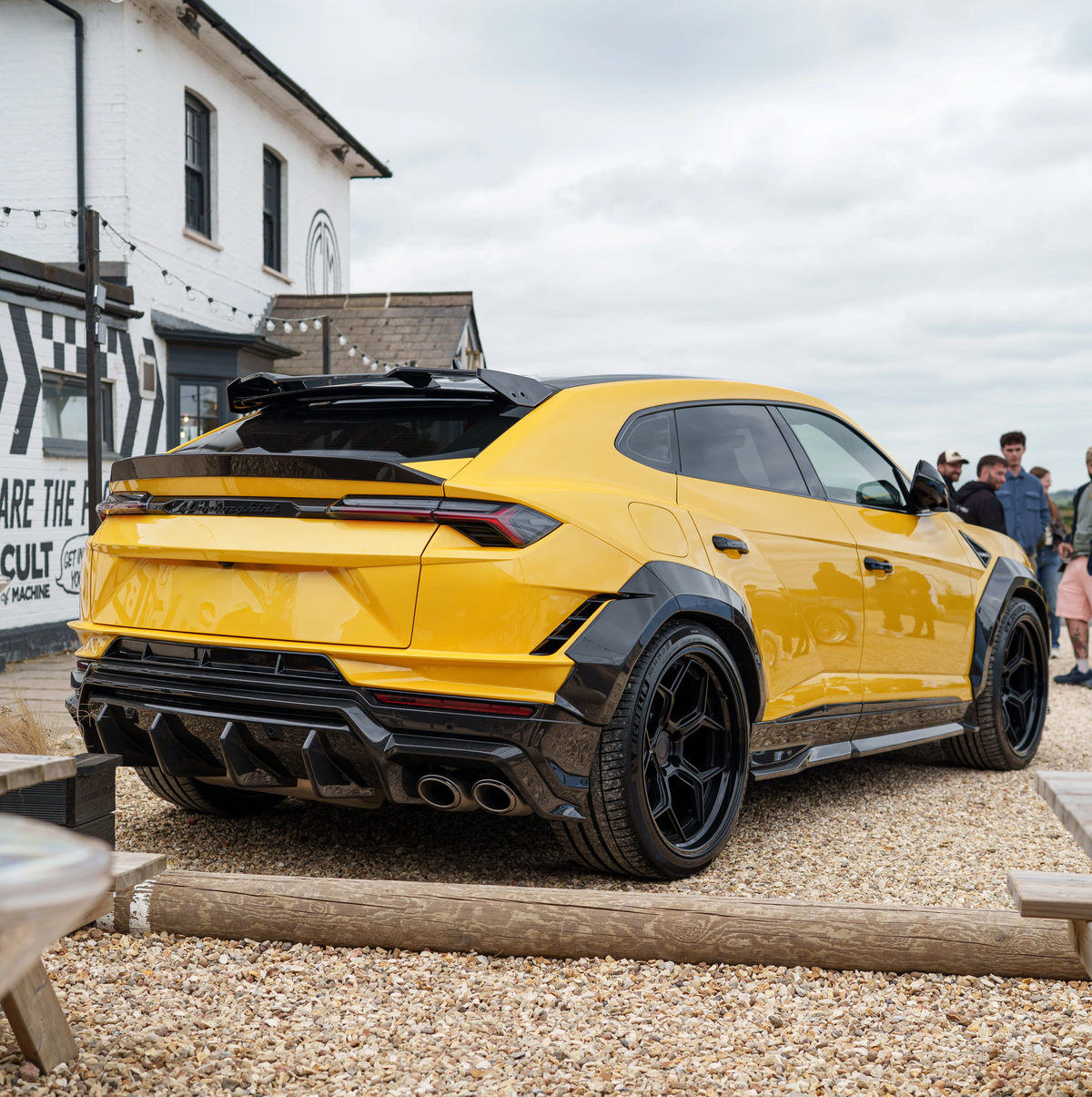 Lamborghini Urus Performante & S Carbon Fender Flares – CT Design