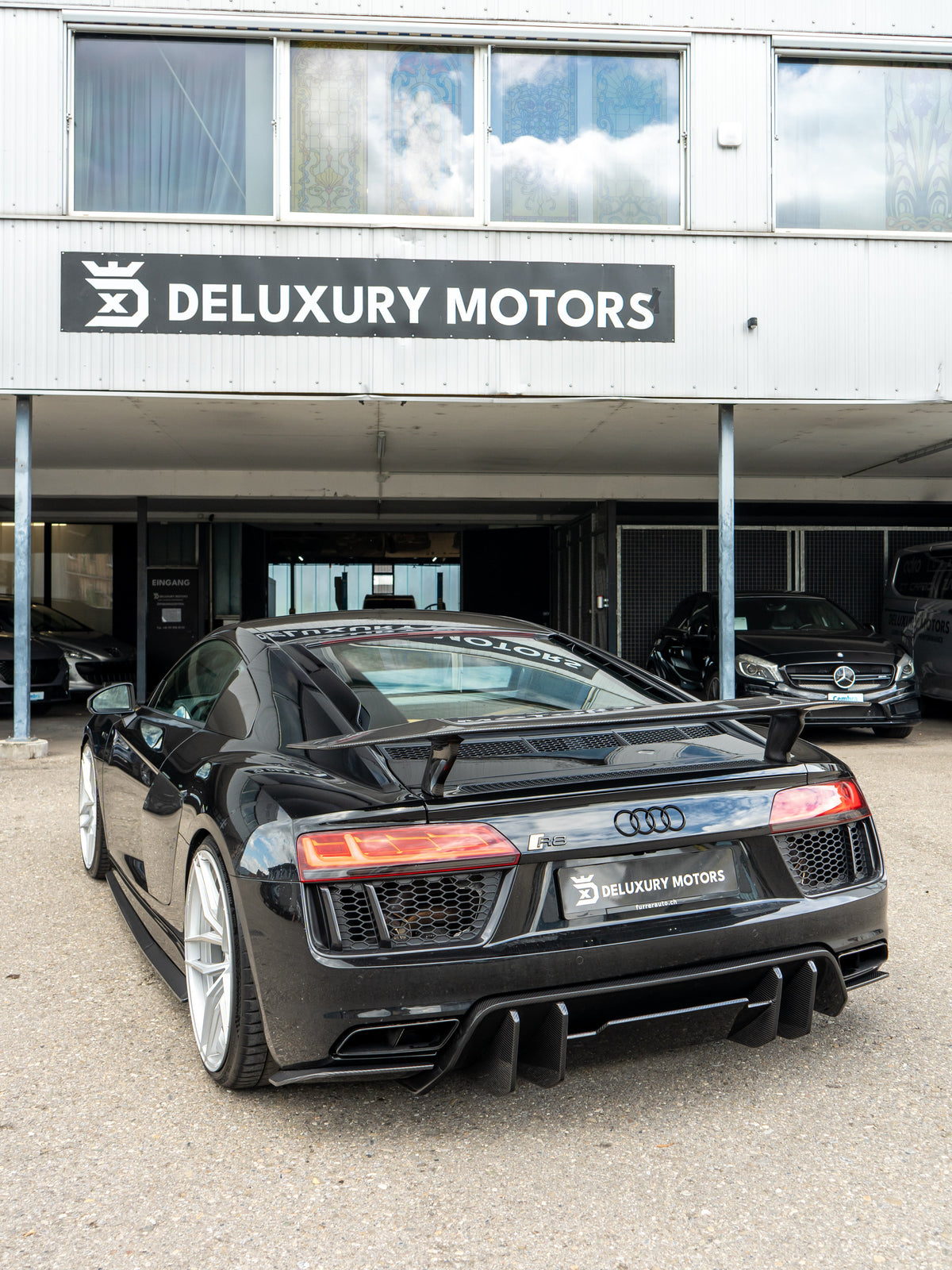 Audi R8 Pre-Facelift Carbon Kit – CT Design | DTC Certificate