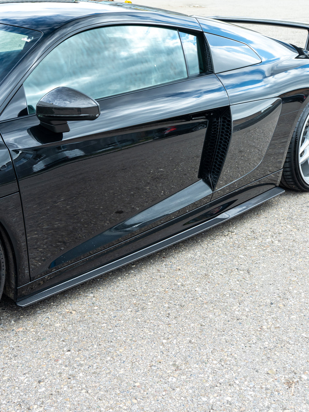 Audi R8 Pre-Facelift Carbon Kit – CT Design | DTC Certificate