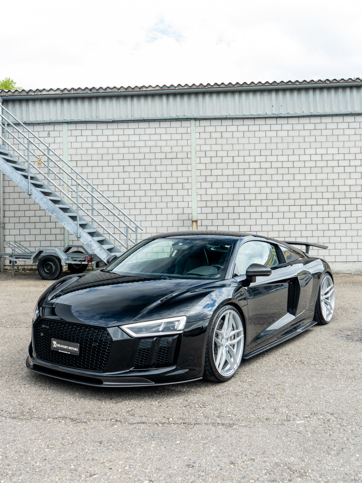 Audi R8 Pre-Facelift Carbon Kit – CT Design | DTC Certificate