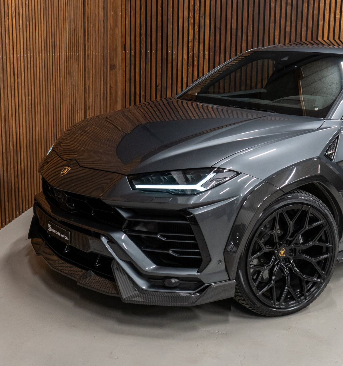 Lamborghini Urus Carbon Front Lip – CT Design | DTC Certificate