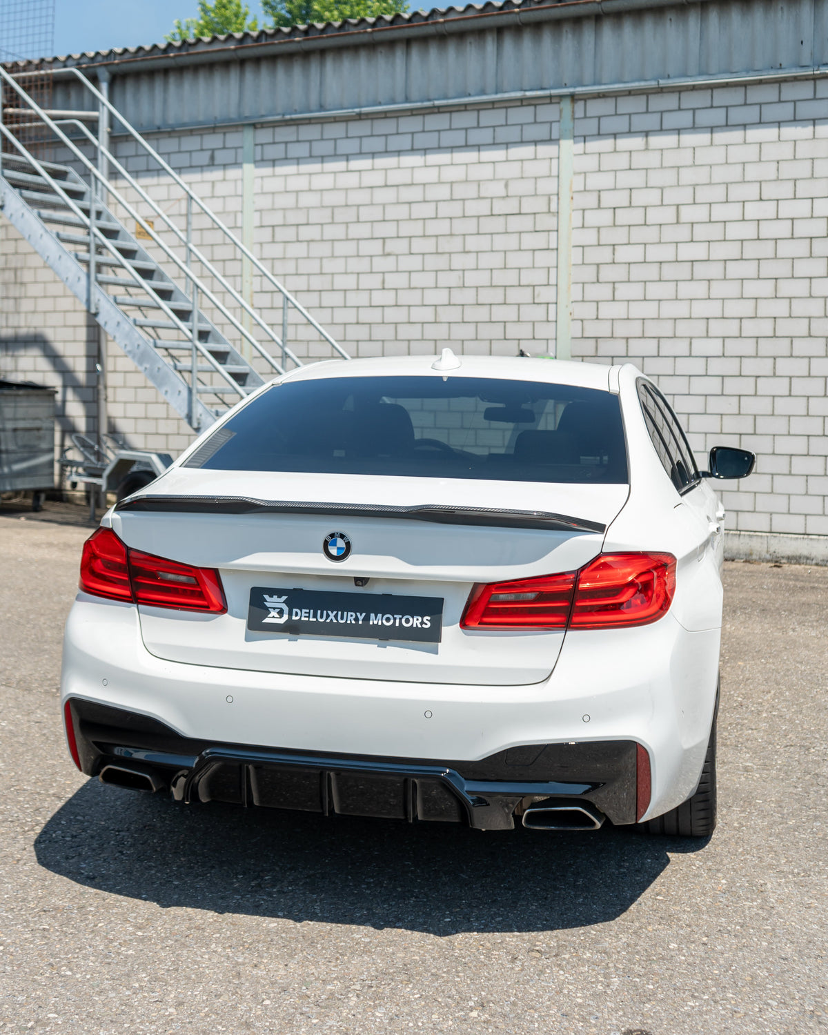 BMW 5 Series G30 Gloss Black Kit V2 – CT Design | DTC Certificate