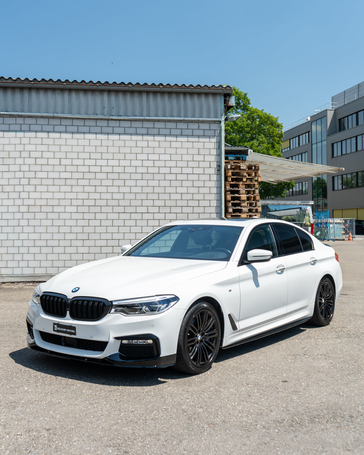 BMW 5 Series G30 Gloss Black Kit V2 – CT Design | DTC Certificate