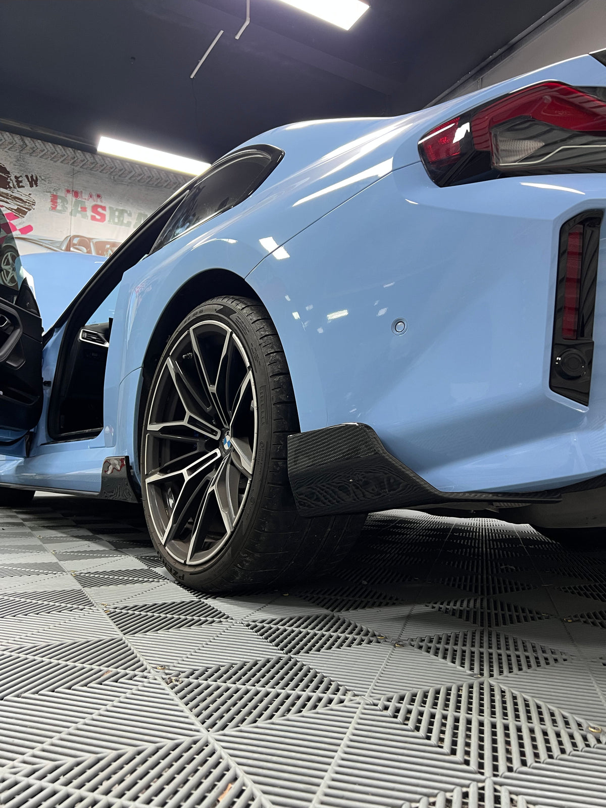 BMW G87 M2 LP Carbon Heckflaps AT Style