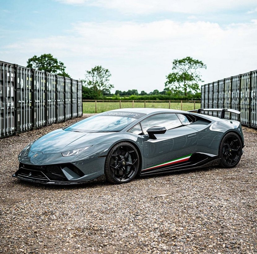 Lamborghini Huracan Performante Carbon Side Skirts – CT Design