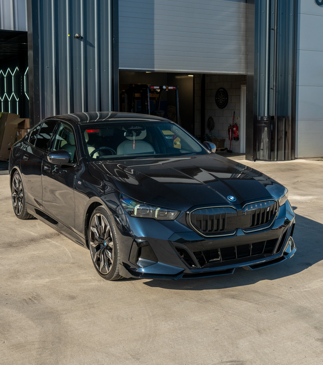 BMW 5 Series G60 & i5 Gloss Black Front Lip – CT Design