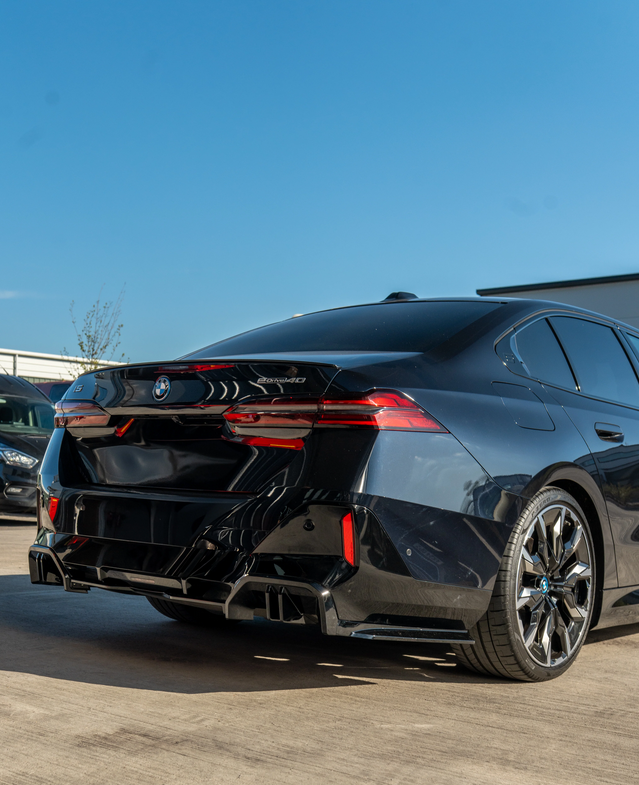BMW 5 Series G60 / i5 Rear Diffuser Gloss Black – CT Design