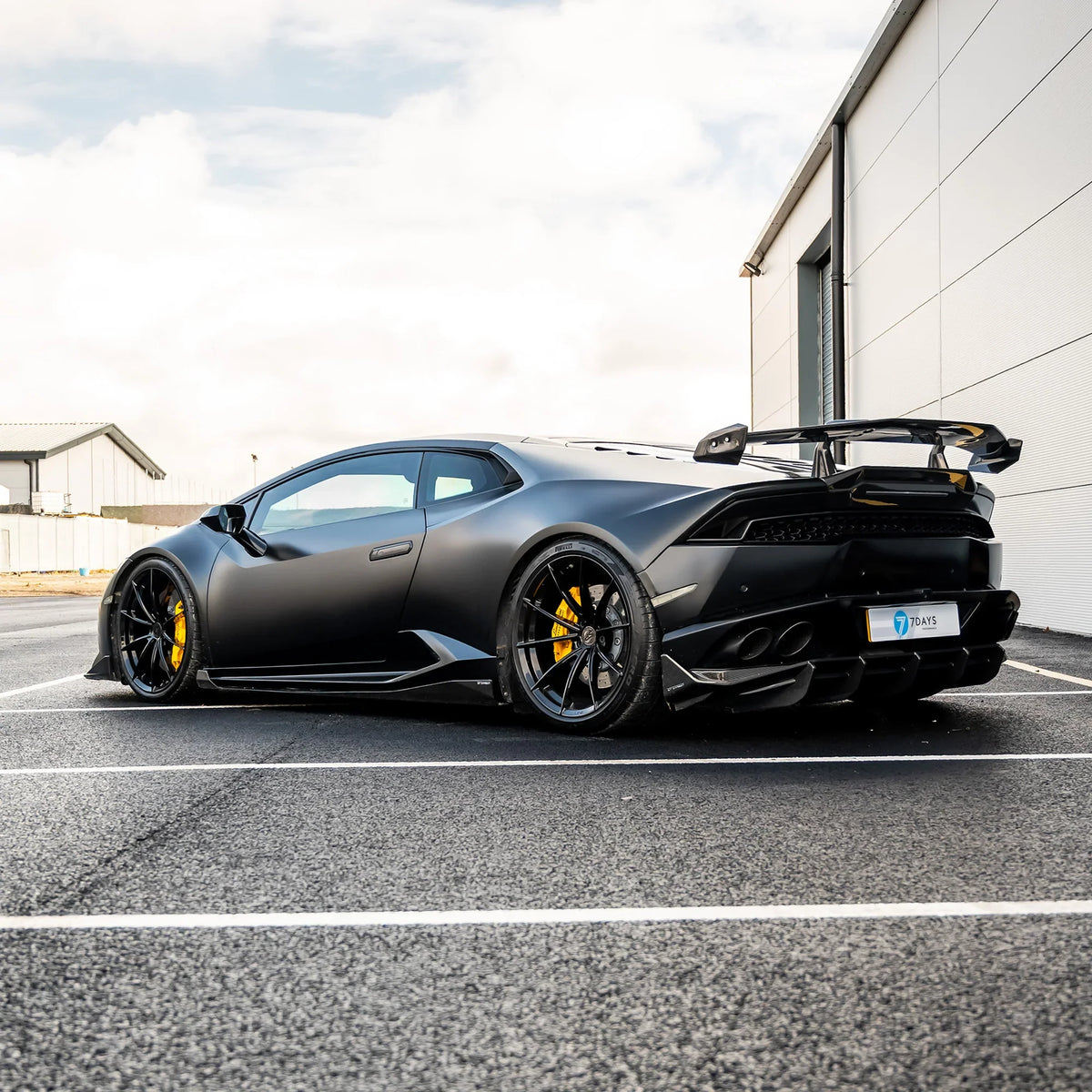 Lamborghini Huracan Carbon Rear Spoiler – CT Design