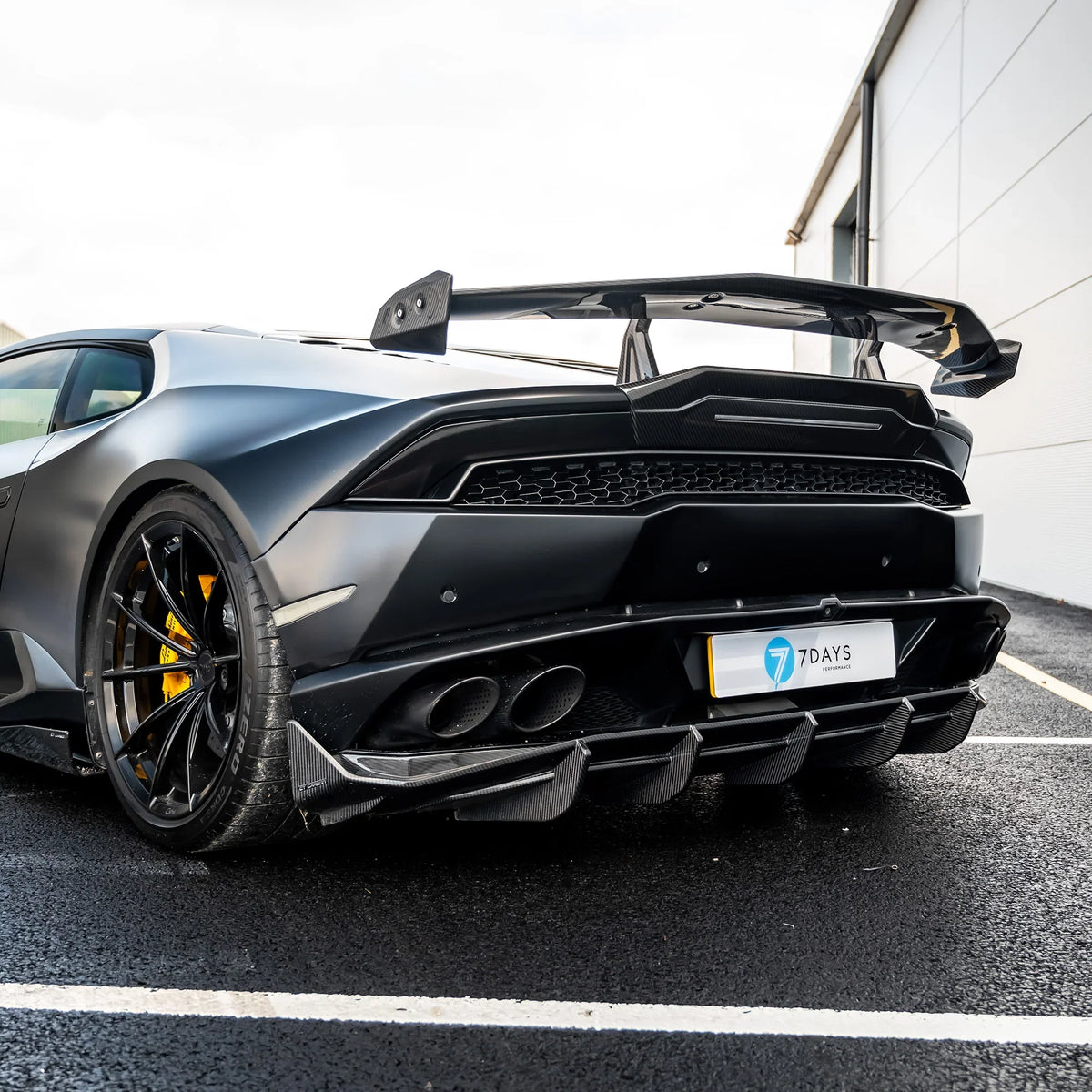 Lamborghini Huracan Carbon Rear Spoiler – CT Design